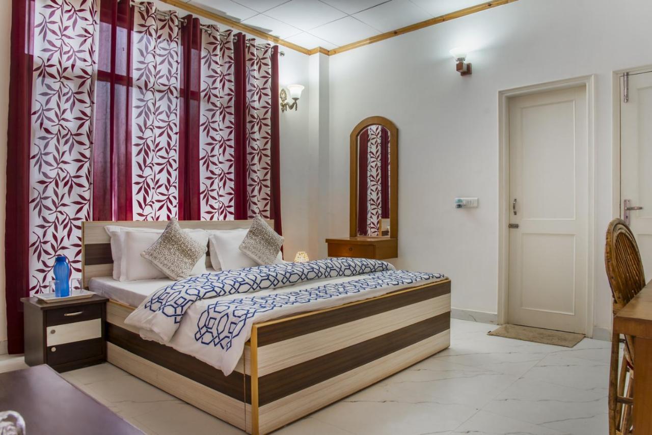 Kasauli Edge Apt With Balcony Exteriör bild